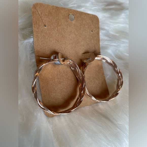 BRAIDED ROSE GOLD EARRINGS - Picture 2 of 3